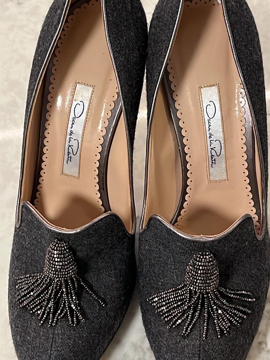 Oscar De La Renta Charcoal Gray Wool Beaded Tassel Loafers